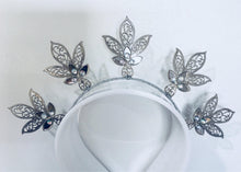 Load image into Gallery viewer, Stella Metal Leaf Crown
